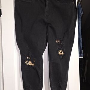 Judy Blue Black Distressed Skinny Jeans